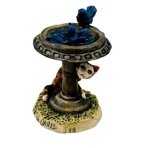 One In The Hand Lowell Davis Schmid RFD America Figurine Cat‎ Birdbath No Box
